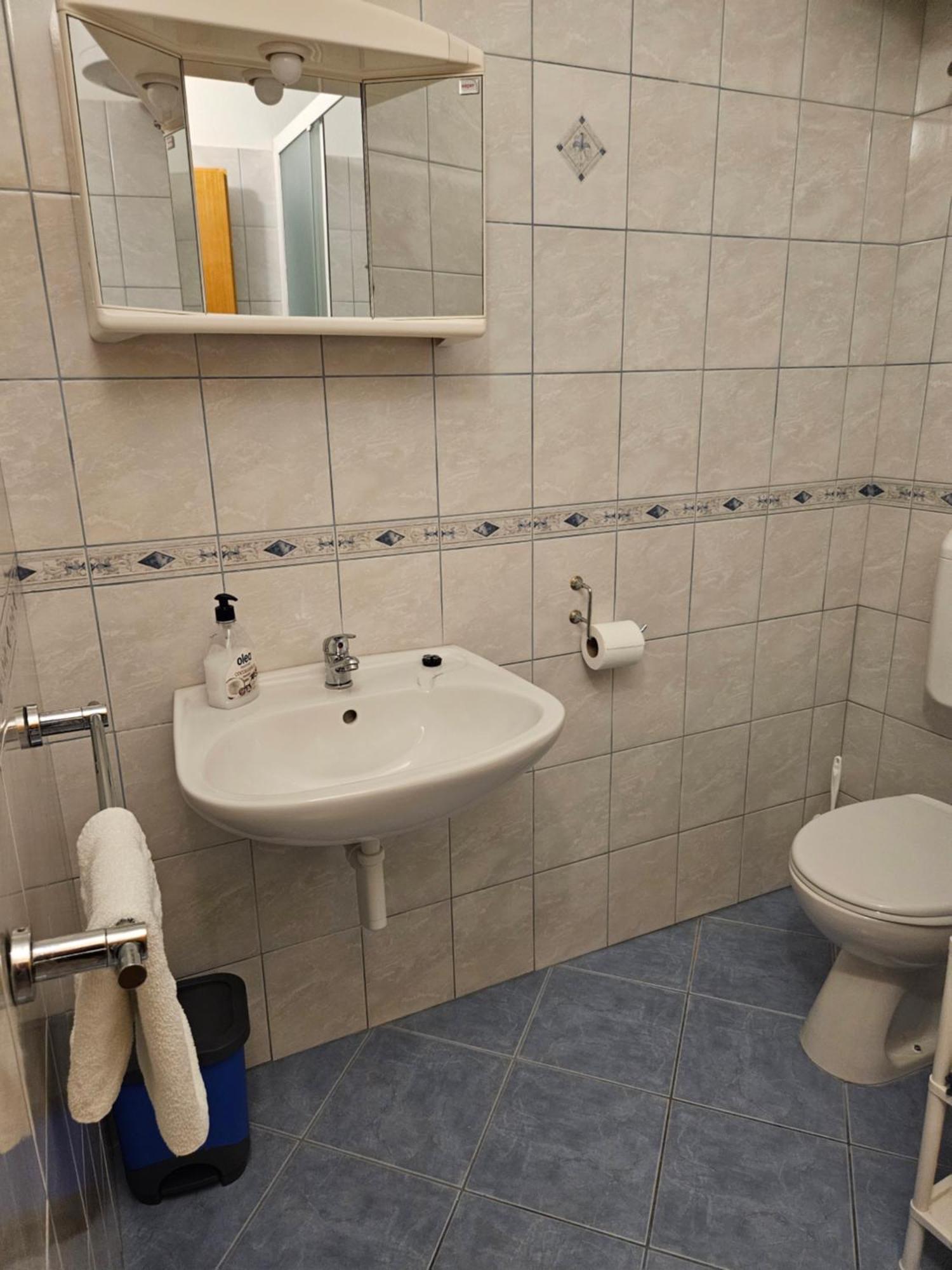 Apartmani Tatjana Rab Town Buitenkant foto
